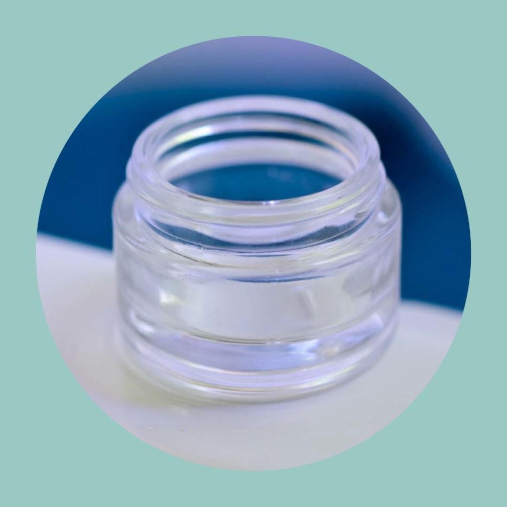 high quality glass cosmetic jar small size